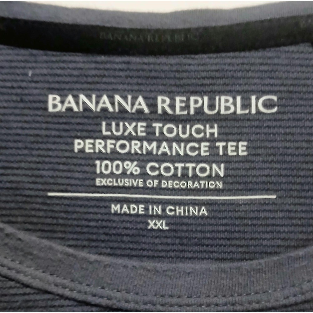 Banana Republic Luxe Touch Performance Tee Mens XXL Navy Blue Ribbed Cotton Tee - Picture 3 of 3